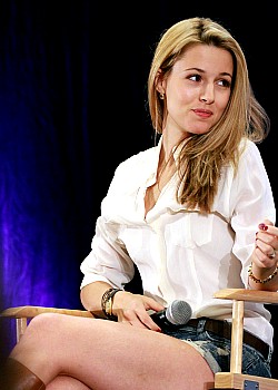 Alona Tal