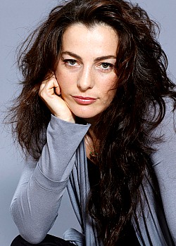 Ayelet Zurer