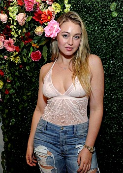 Iskra Lawrence